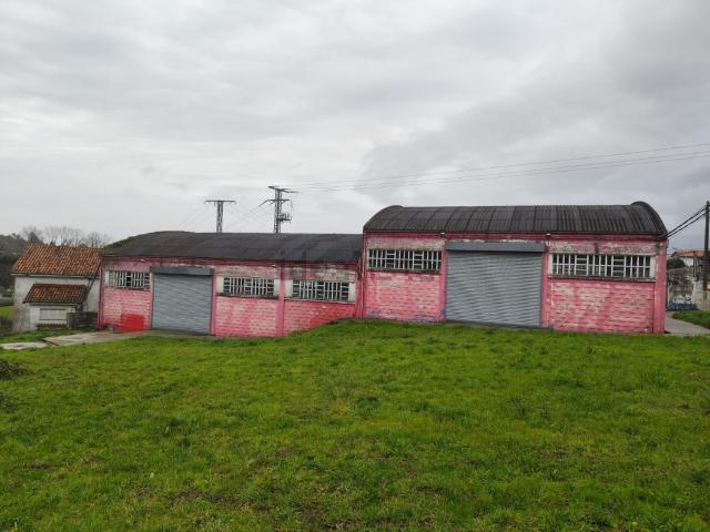 Nave en venta en Sigrás, Cambre