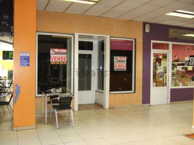 Local Comercial en venta en Cangas, O Morrazo