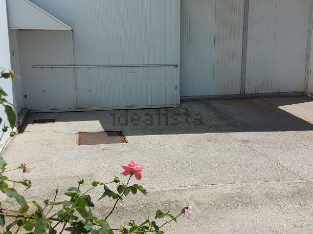 Nave en venta en Darbo, O Morrazo
