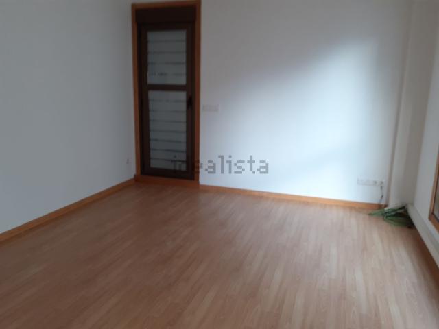 Local Comercial en venta en Cangas, O Morrazo