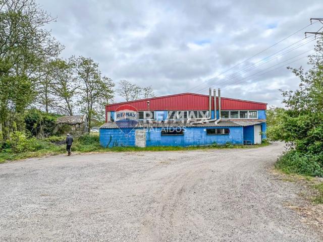Nave en venta en Coiro, O Morrazo