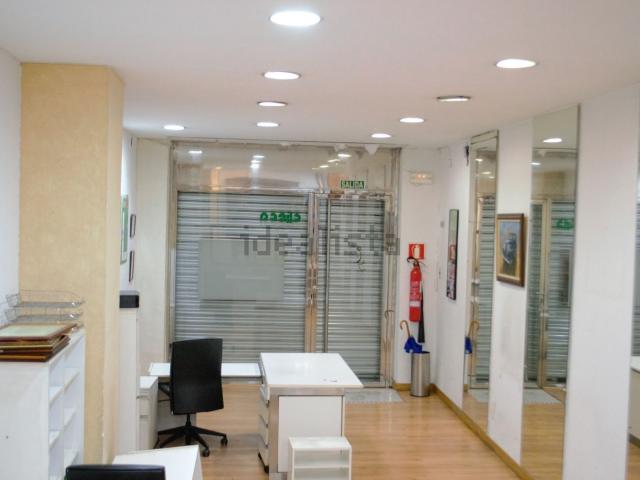 Local Comercial en venta en Centro, Comarca de la Vega de Granada