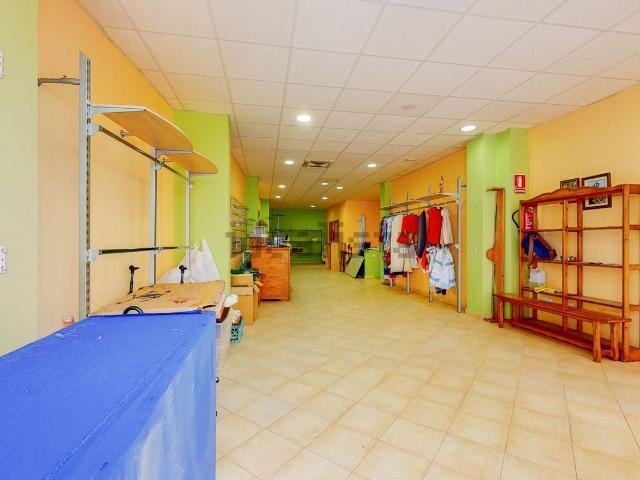 Local Comercial en venta en Cártama