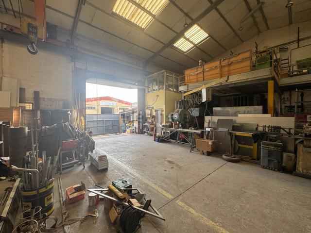 Nave en venta en Castellar Del Vallès, Barcelona