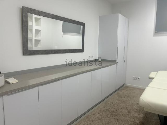 Local Comercial en alquiler en Castelldefels, Muntanyeta
