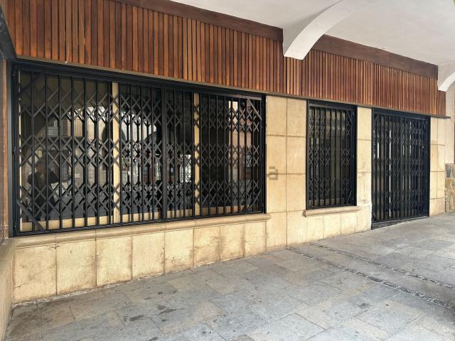 Local Comercial en alquiler en Castelló i Castelló Nou, Alt Empordà