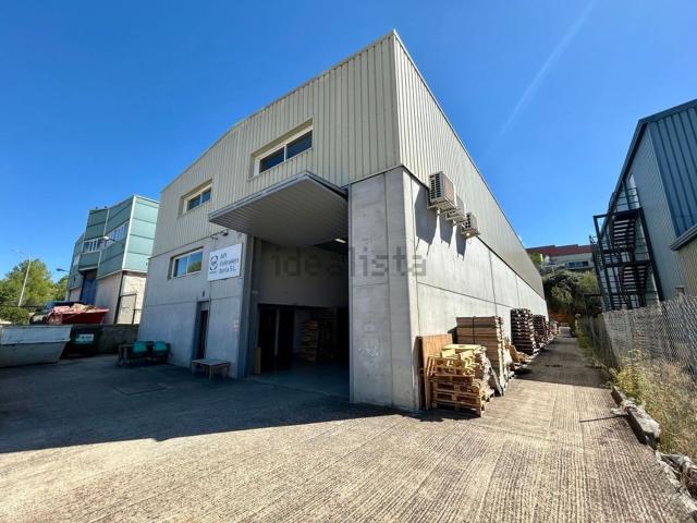 Nave en venta en Castellví De Rosanes