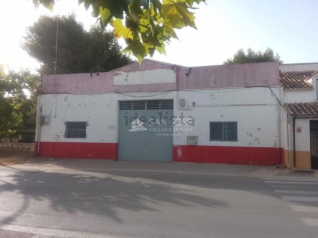 Nave en venta en Caudete, Castilla-La Mancha