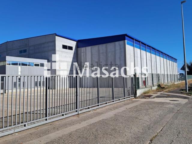 Nave en alquiler en Celrà, Girona