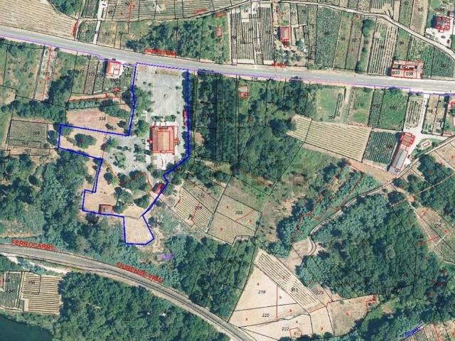 Local Comercial en venta en Cenlle