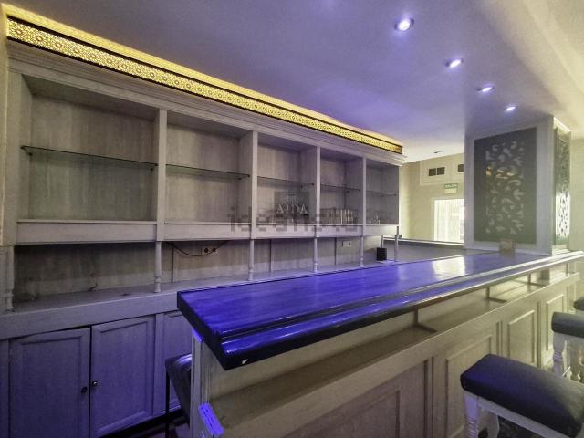 Local Comercial en alquiler en Barriada Blas Infante, Estepona