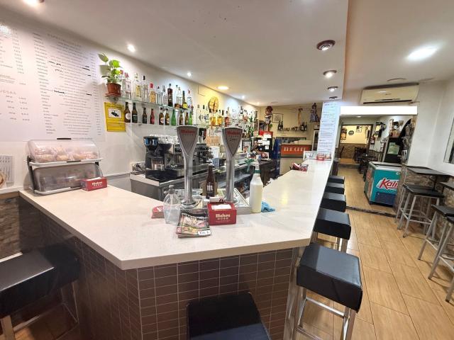 Local Comercial en alquiler en Sant Martí, Cerdanyola Del Vallès