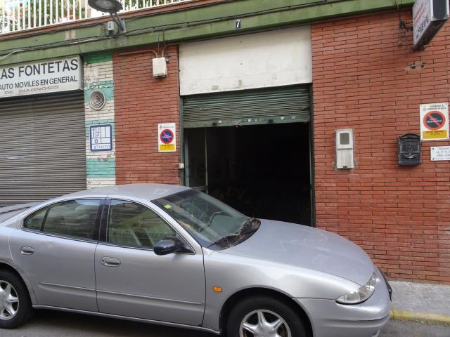 Local Comercial en alquiler en les Fontetes, Cerdanyola Del Vallès