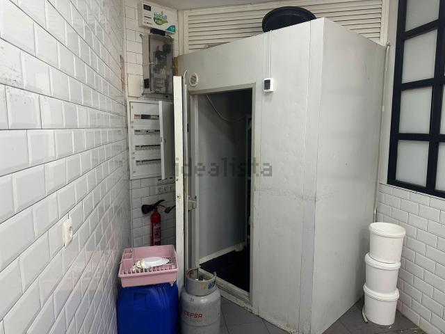 Local Comercial en alquiler en Cerrado de Calderón, Málaga