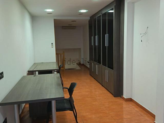 Local Comercial en alquiler en Cervera, Lleida