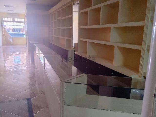 Local Comercial en alquiler en Chozas De Canales, Castilla-La Mancha