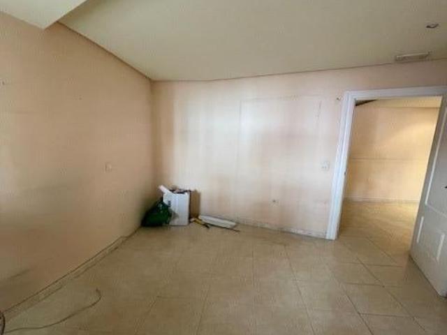 Local Comercial en alquiler en Cistérniga, Castilla y León