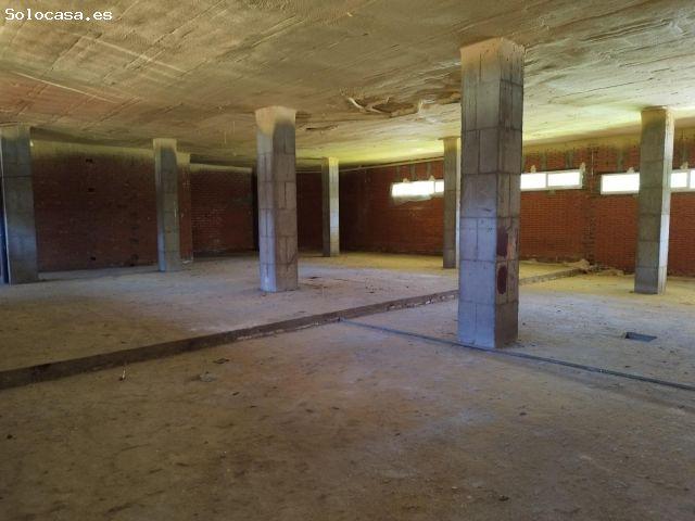 Local Comercial en venta en Flores del Sil, El Bierzo