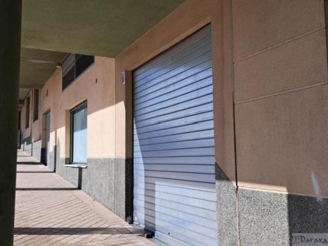 Local Comercial en alquiler en Carretera de la Sierra, Granada
