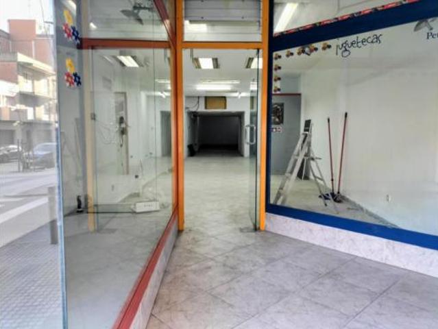 Local Comercial en alquiler en les Clotes, Vilafranca del Penedès