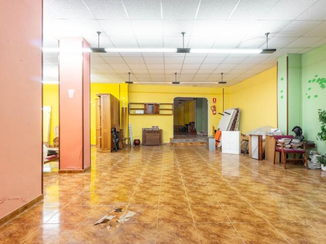 Local Comercial en venta en Les Vegues, Corvera De Asturias