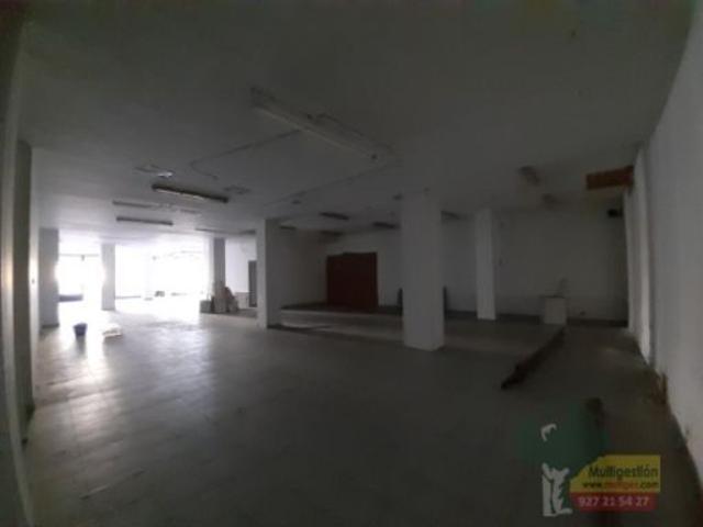 Local Comercial en venta en Margallo, Cáceres