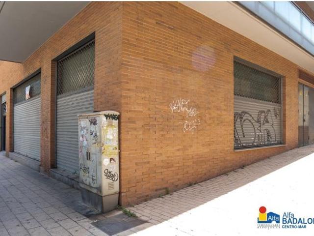 Local Comercial en alquiler en Districte 5, Barcelonès