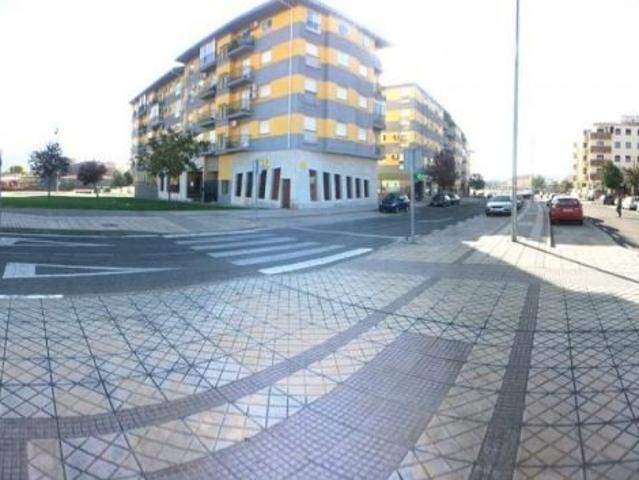 Local Comercial en venta en Las Trescientas, Cáceres