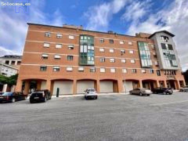 Local Comercial en venta en Ermitagaña, Pamplona / Iruña