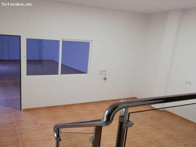 Local Comercial en alquiler en Baena