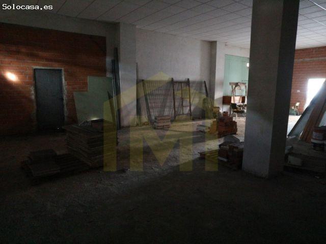 Local Comercial en venta en La Estrecha, Oviedo