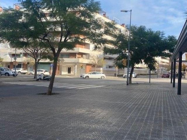 Local Comercial en alquiler en Vilanova I La Geltrú, Sant Joan
