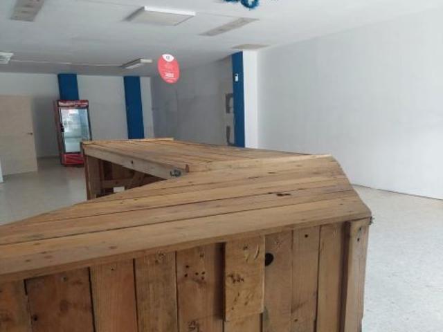 Local Comercial en alquiler en Castilleja De La Cuesta, Las Almenas