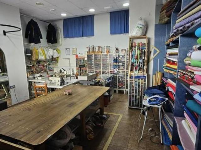 Local Comercial en alquiler en La Farfana, Comarca de la Vega de Granada