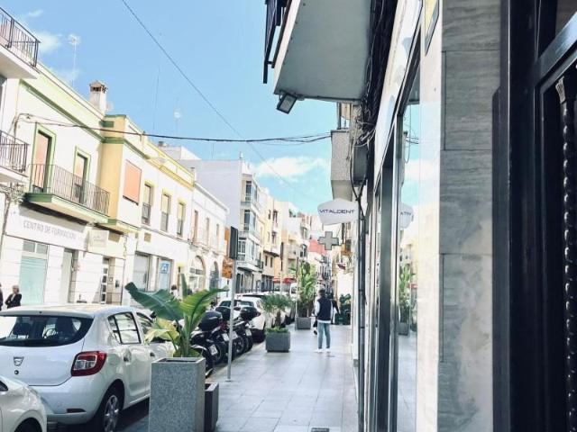 Local Comercial en alquiler en Alcalá De Guadaíra