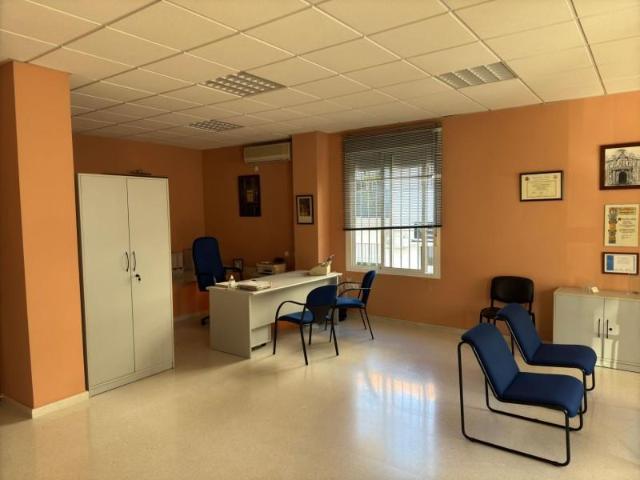 Local Comercial en alquiler en Alcalá Del Río, Andalucía