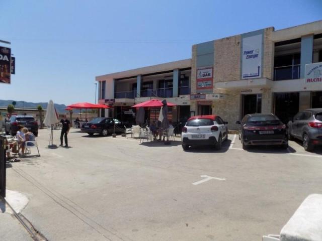 Local Comercial en alquiler en L'alfàs Del Pi
