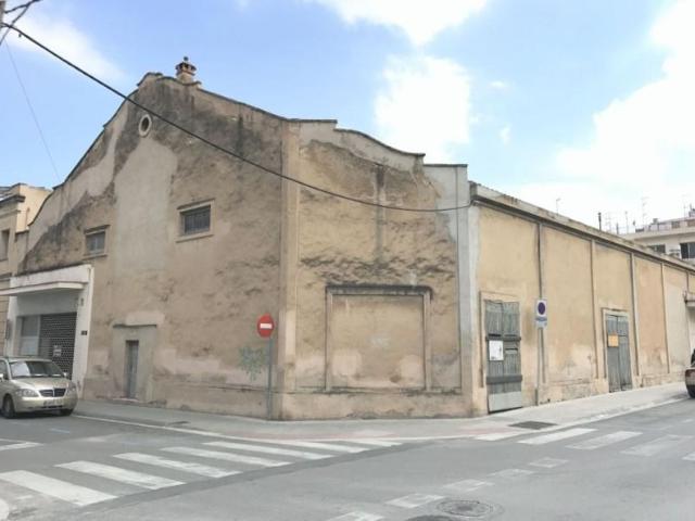 Local Comercial en alquiler en Amposta