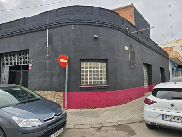 Local Comercial en alquiler en Amposta