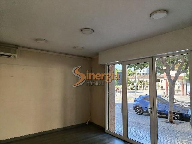 Local Comercial en alquiler en Centre, l'Hospitalet de Llobregat