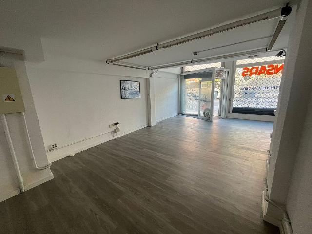 Local Comercial en alquiler en Singuerlin, Barcelonès
