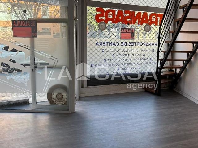 Local Comercial en alquiler en Singuerlin, Barcelonès