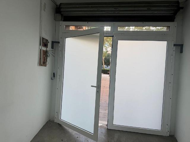 Local Comercial en alquiler en Sant Adrià De Besòs, Barcelona