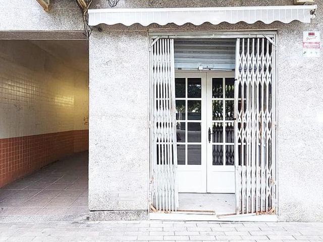 Local Comercial en alquiler en Barcelonès, Catalunya
