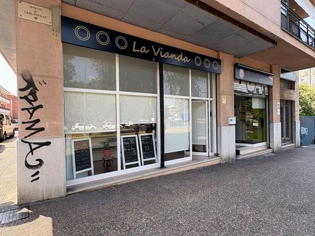 Local Comercial en alquiler en Girona, Eixample