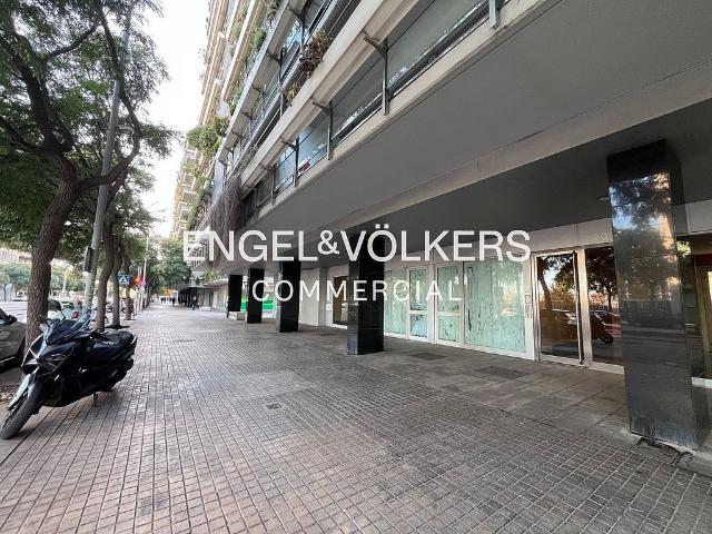 Local Comercial en alquiler en La Mina - districte 6, Sant Adrià De Besòs