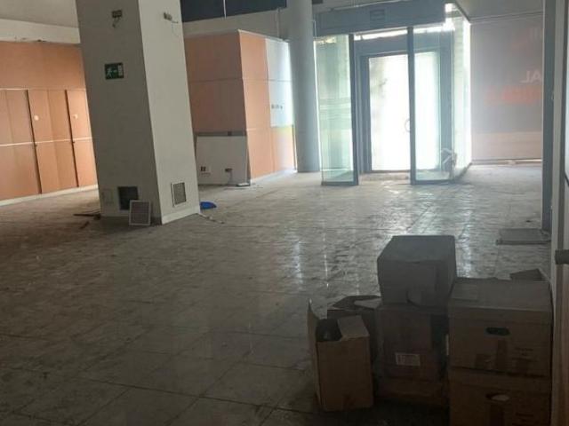 Local Comercial en alquiler en Lleida, Rambla de Ferran - Estació