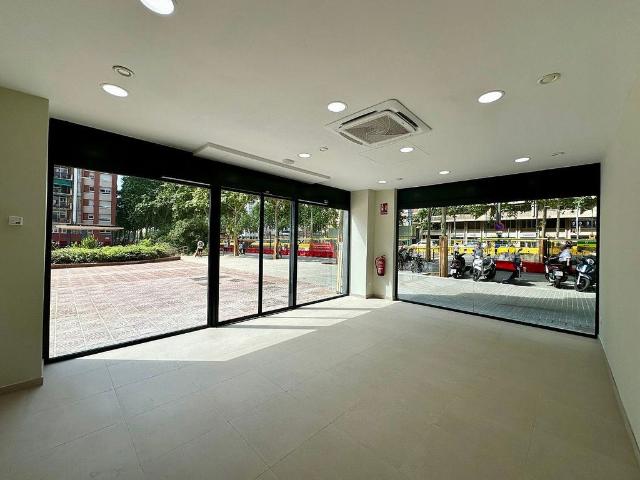 Local Comercial en alquiler en Barcelona, la Sagrera