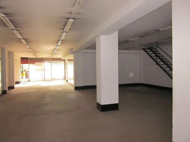 Local Comercial en alquiler en Barcelonès, Catalunya