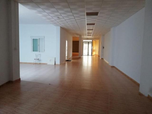 Local Comercial en alquiler en Baena, Andalucía